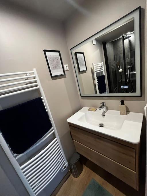 Superbe Appartement Centre B Бурж Екстериор снимка