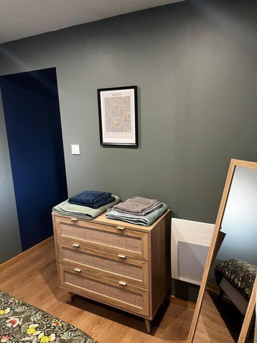 Superbe Appartement Centre B Бурж Екстериор снимка