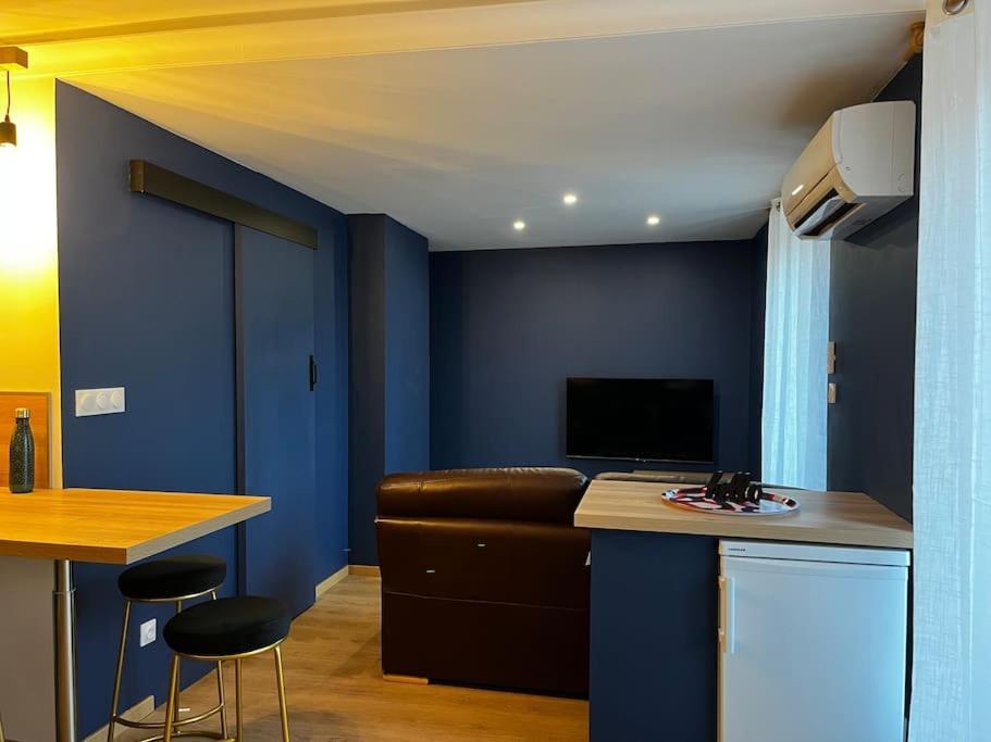 Superbe Appartement Centre B Бурж Екстериор снимка